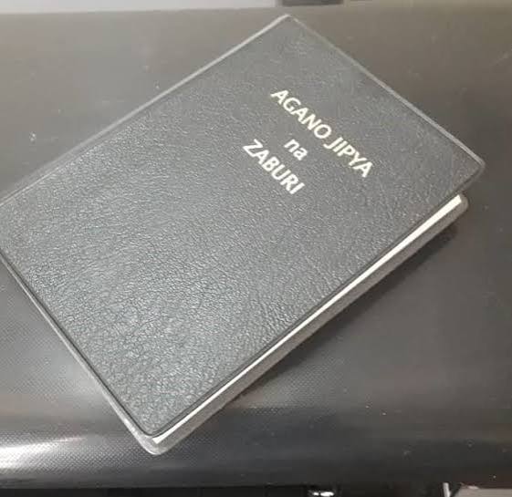 AGANO JIPYA na ZABURI : SWAHILI BIBLE (NEW TESTETAMENT)