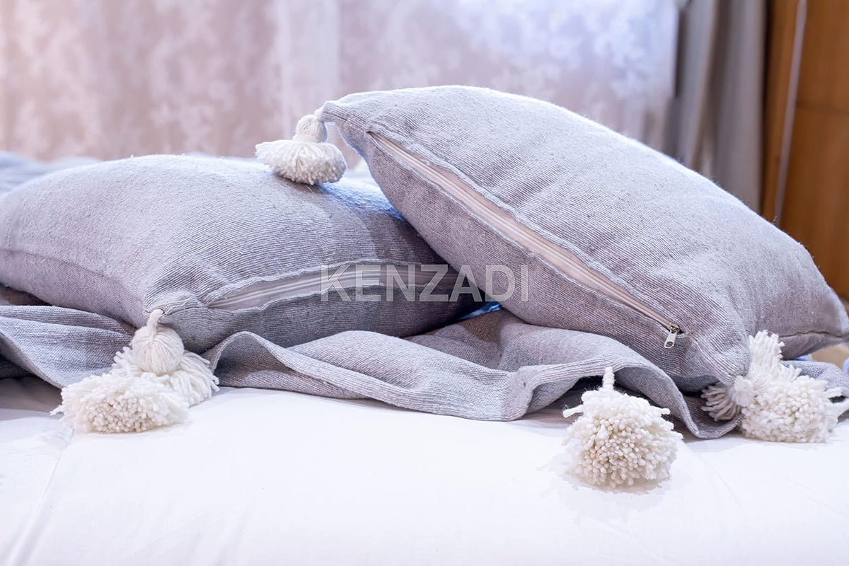 KENZADI Moroccan Handmade Pompom Blanket, Throw Blanket, Pom Pom Blanket, Boho Blanket, Bed Cover, Warm Blanket, Cozy Blanket (Striped Brown with pom White, Queen (U.S. Standard))