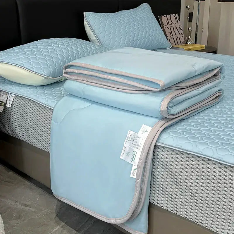 DecorBites™ Cool Feeling Ice Silk Summer Quilt Set Queen - Comforter, Fitted Sheet, Pillowcase