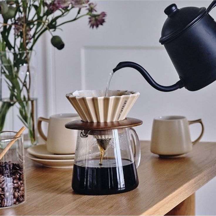 ORIGAMI - Aroma - Pour Over Coffee Server - Borosilicate Glass