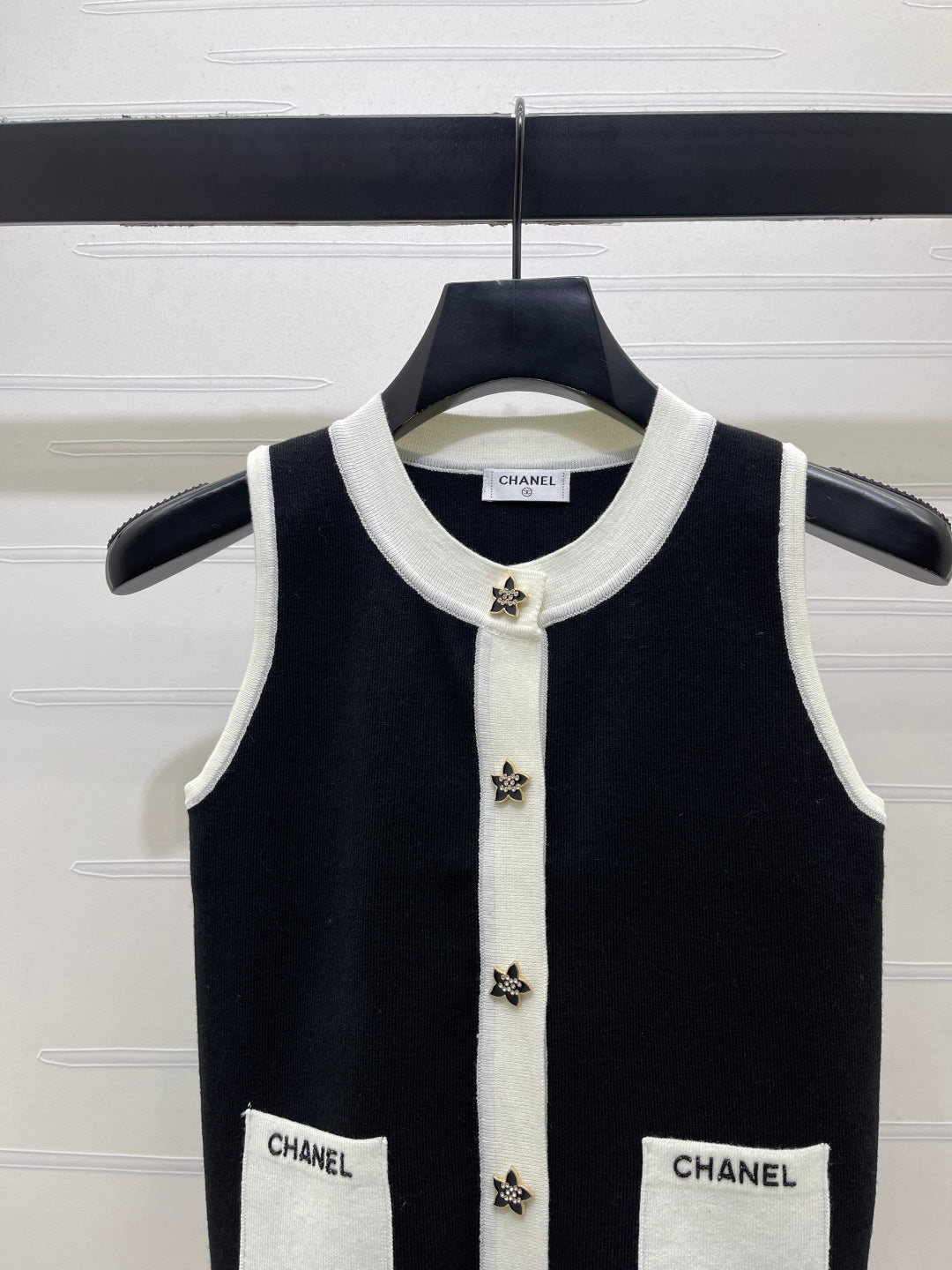 Chanel Sleeveless Knitted Vest