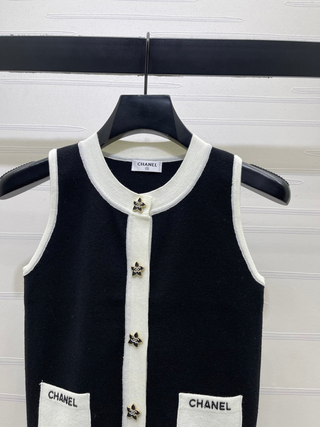 Chanel Sleeveless Knitted Vest