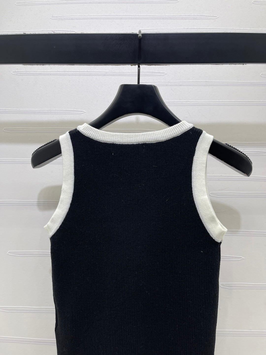 Chanel Sleeveless Knitted Shirt